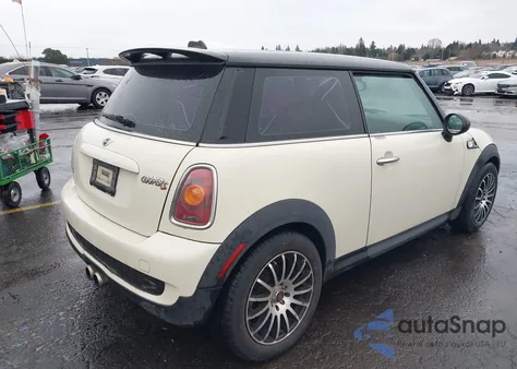 2009 Mini Cooper S из США, поврежденный, VIN WMWMF735X9TW85939